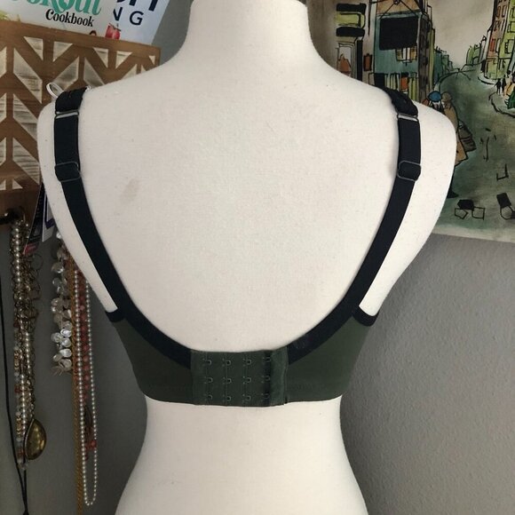Freya Core Underwire Sports Bra US Size 30D - Maximum Support Cool Max NWTs - Picture 4 of 8